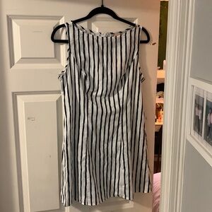 L brand new forever 21 black and white stripe dress